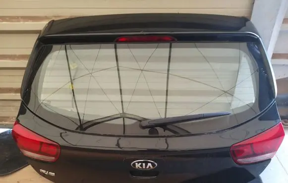 KIA Rio Tailgate/trunk/boot lid 