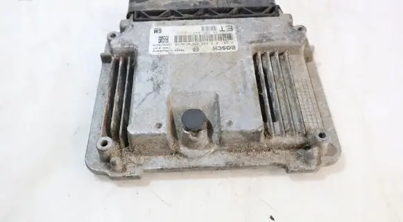Opel Vectra C Engine control unit/module ECU 0281013408