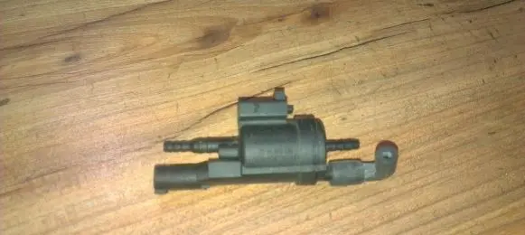Mercedes-Benz S W220 Turbo solenoid valve 0025401497