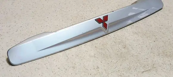 Mitsubishi Space Star Trunk door license plate light bar MR245529