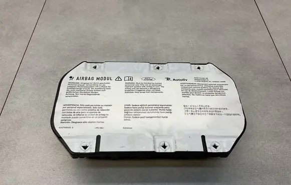 Ford Kuga II Passenger airbag AM51R042B84BA