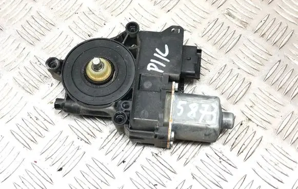 Peugeot 308 Front door window regulator motor 9657247680 0130822368DA 20110319