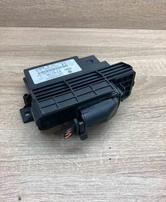 Audi A6 S6 C6 4F Power management control unit 4F0907280