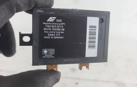 Ford Galaxy Immobilizer control unit/module 7M0953257D 95VW19A366AB 5WK4777
