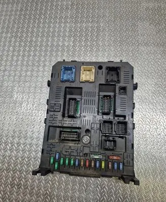 Citroen C5 Fuse module 966405908001 240508 BSI04EV