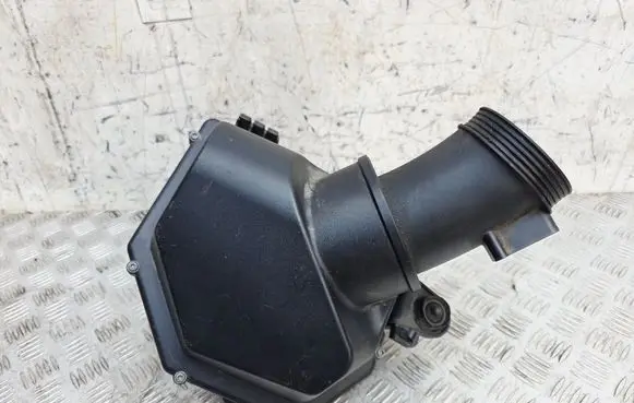 Air filter box