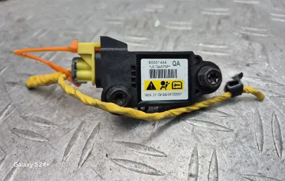 Chevrolet Captiva Airbag deployment crash/impact sensor 96631484