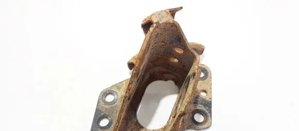 Nissan Qashqai Bracket in trunk/boot 