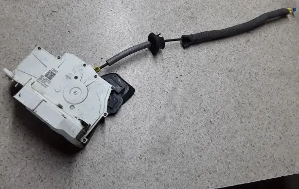 Audi Q8 Rear door lock 4K0839015Q