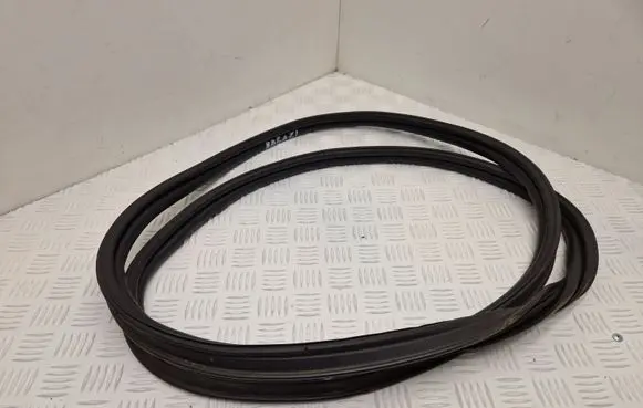 Peugeot 308 Trunk rubber seal (body) 