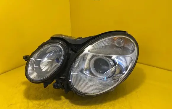Mercedes-Benz C W203 Headlight/headlamp A2038201759