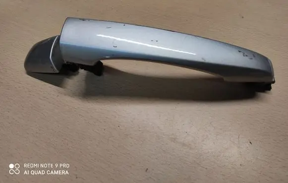 Cadillac SRX Front door exterior handle
