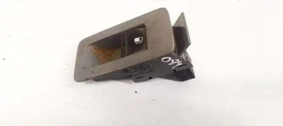 Volkswagen Golf Plus Fuel tank opening switch 5m0959551