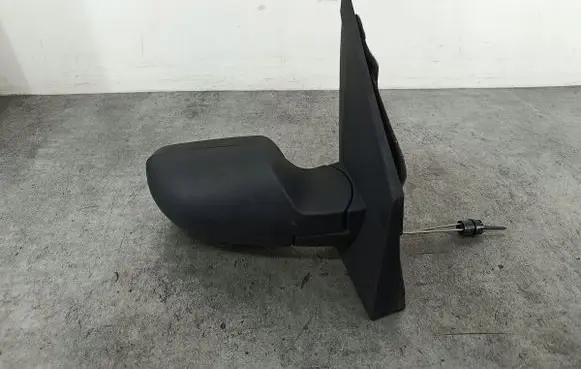 Ford Fusion Front door electric wing mirror 