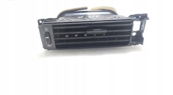 Volvo V70 Dashboard air vent grill cover trim 