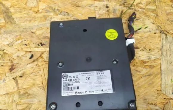 Volkswagen PASSAT B6 Bluetooth control unit module 3C0937049E