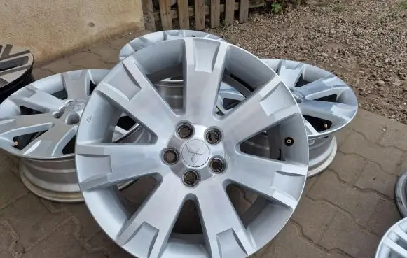 Citroen C-Crosser R18 alloy rim 
