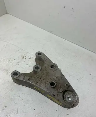 Skoda Fabia Mk1 (6Y) Engine mounting bracket 6Q0199185S