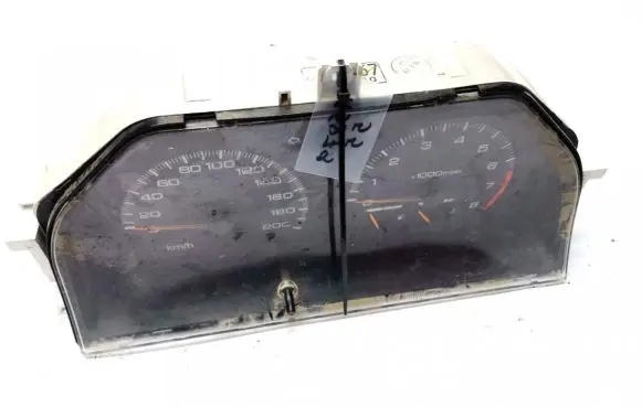 Mitsubishi Lancer Speedometer (instrument cluster) mb680657