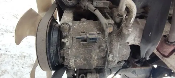 Infiniti QX4 Air conditioning (A/C) compressor (pump) 926000W001 926100W001 926600W000