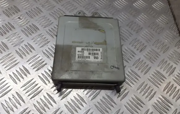 Volvo S40, V40 Engine control unit/module 30887993