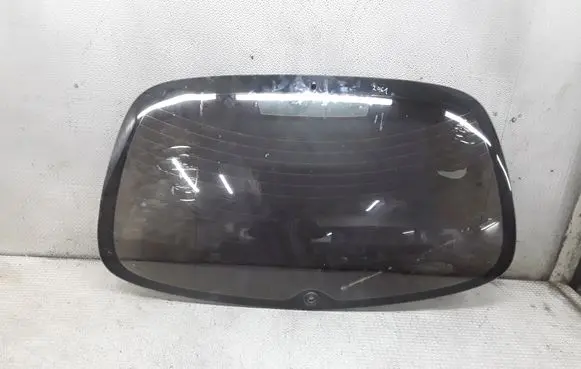 Nissan Primera Rear windscreen/windshield window 