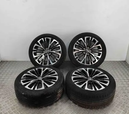 Toyota Yaris Cross R18 alloy rim 426110DK90
