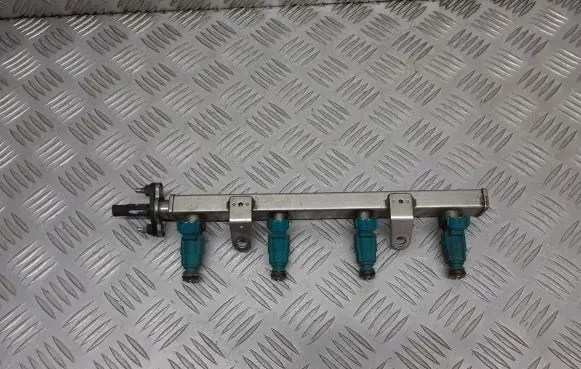 Hyundai i20 (PB PBT) Fuel main line pipe 35310-03000