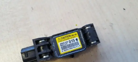 Mitsubishi Grandis Airbag deployment crash/impact sensor 8651A015 W002T11091