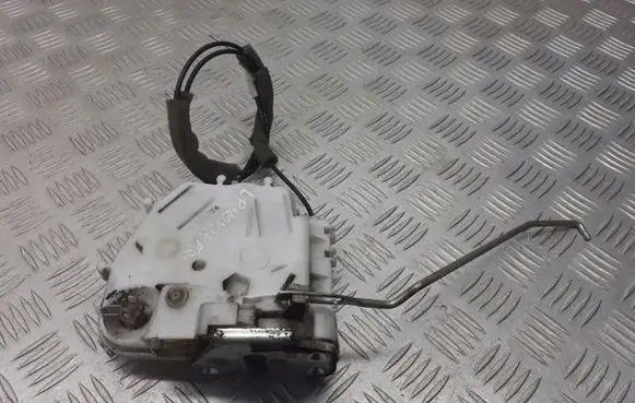 Honda FR-V Front door lock