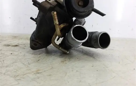 Toyota Corolla Verso E121 Turbo 17201-0G010