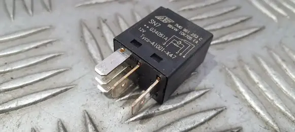 Volkswagen Touareg I Other relay 7M0951253C
