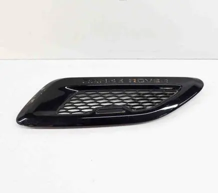 Fender trim (molding)
