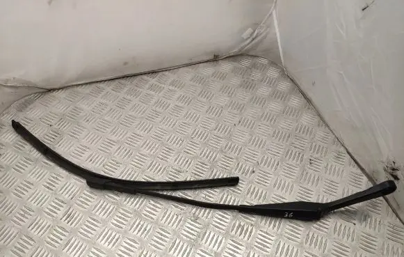 Mercedes-Benz GLC C253 Windshield/front glass wiper blade A2538207000