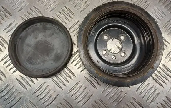 Audi A4 S4 B7 8E 8H Crankshaft pulley 03G105243 038105278A