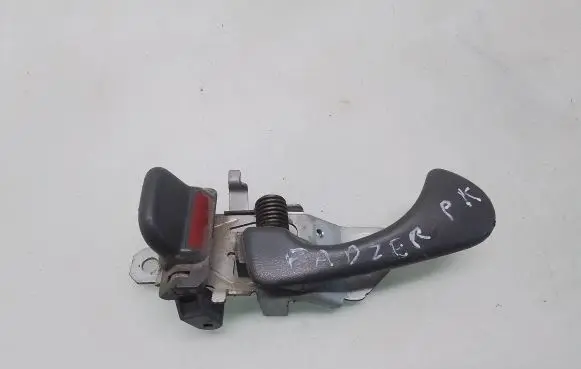 Mitsubishi Pajero Sport I Front door interior handle