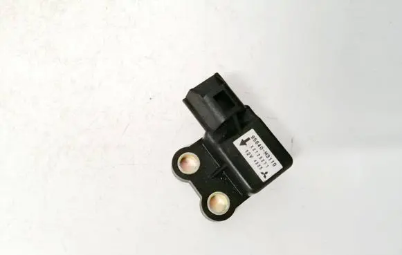 Hyundai Santa Fe Airbag deployment crash/impact sensor 95640M3110 95640-M3110