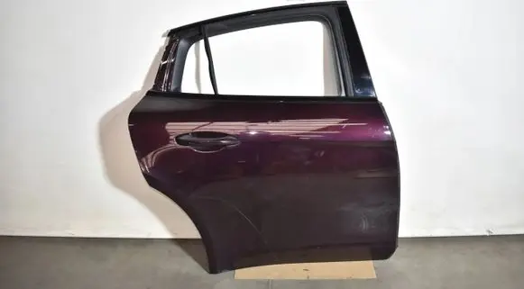 Porsche Panamera (971) Rear door D705
