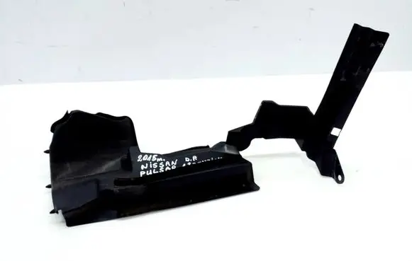 Nissan Pulsar Intercooler air guide/duct channel 628223ZL0A