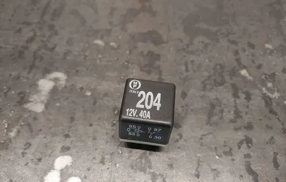 Audi A8 S8 D2 4D Other relay 431951253H