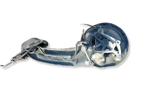 Volkswagen PASSAT B6 Rear wheel hub 5N0615612C