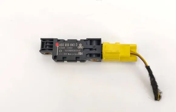 Audi A8 S8 D3 4E Airbag deployment crash/impact sensor 4B0959643D 020496 220607