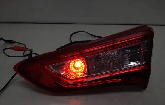 Toyota Yaris XP210 Tailgate rear/tail lights 0d206