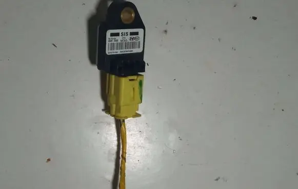 Hyundai i30 Airbag deployment crash/impact sensor 959203K000 3KHLD55HY64468