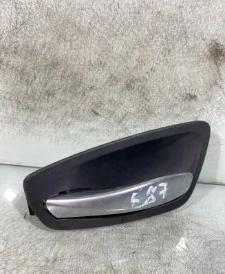 BMW 1 E81 E87 Front door interior handle 696210101