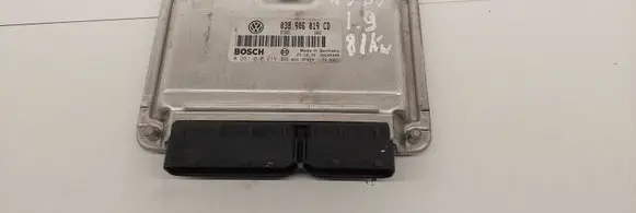Volkswagen PASSAT B5 Engine control unit/module 038906019AD
