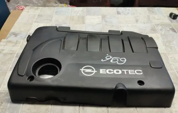 Opel Astra H Engine cover (trim) 55563344 55555630 55556745