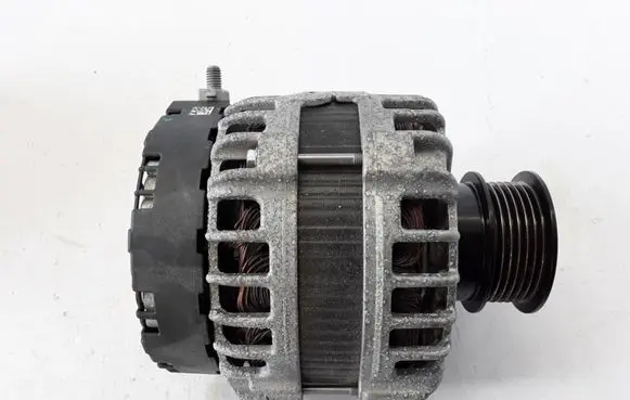 Volvo XC60 Generator/alternator 30659580