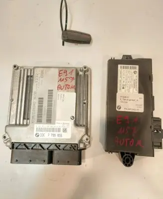 BMW 5 E60 E61 Engine ECU kit and lock set 7799856 0281012707