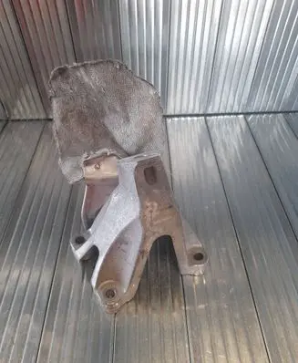 Audi A4 S4 B8 8K Engine mounting bracket 8K0199307BJ